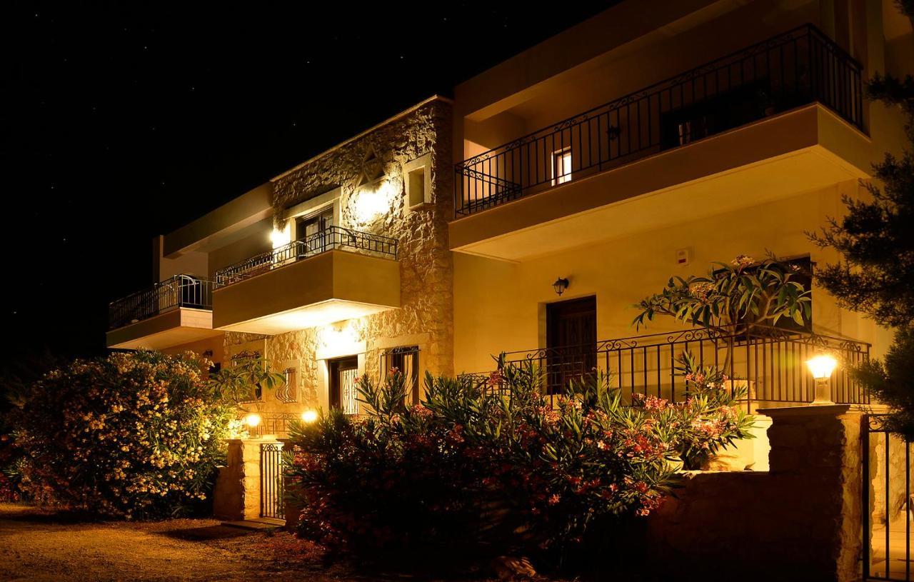 Olive Coast Suites باليكاسترون المظهر الخارجي الصورة