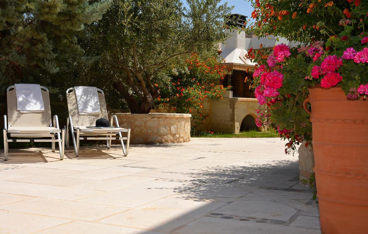 Olive Coast Suites باليكاسترون المظهر الخارجي الصورة