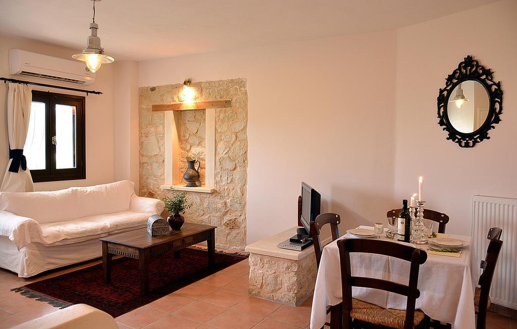 Olive Coast Suites باليكاسترون المظهر الخارجي الصورة