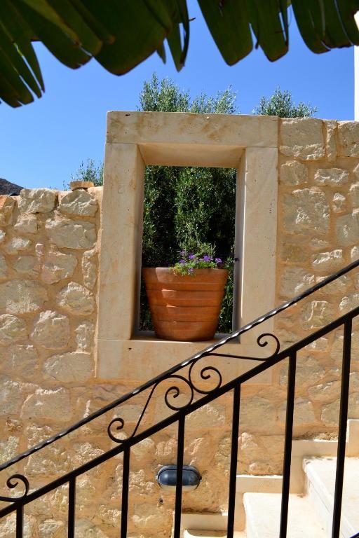 Olive Coast Suites باليكاسترون المظهر الخارجي الصورة